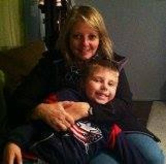 Meet your Posher, Cynthia - Picture 1 of 1